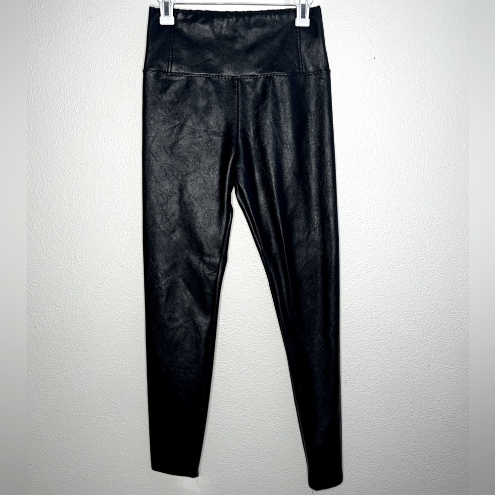 Womens Medium Black Fleece-lined Pleather Leggings
